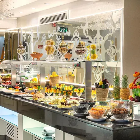 Ipek Hotell 4*