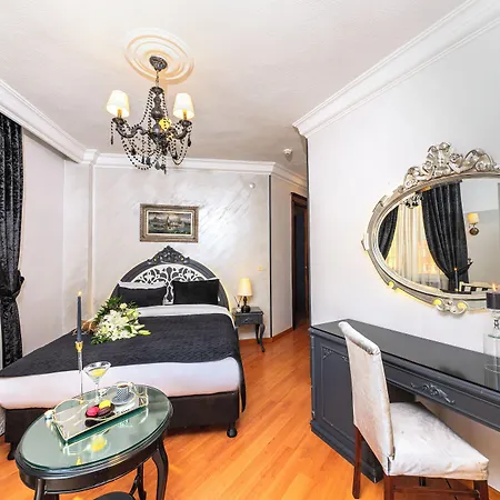 Ipek Hotel 4*